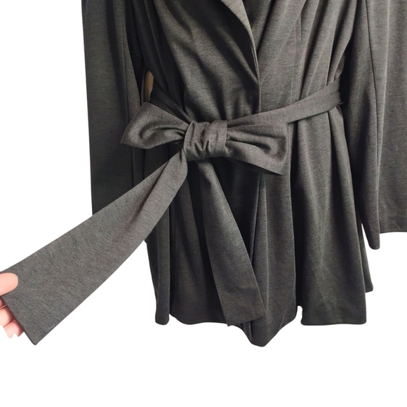 Fashion Bug Coat Women's Dark Gray V-Neck Belt Snap Button Plus Size 1X NWT - Picture 6 of 9
